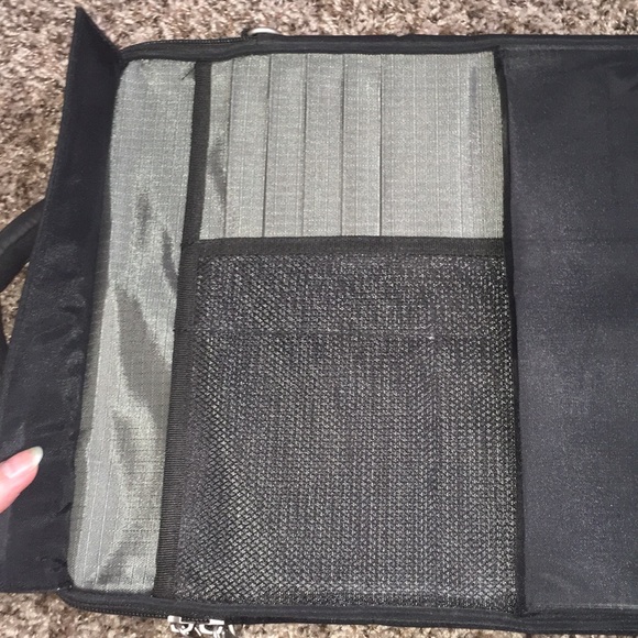 Higher Ground Unisex Black Laptop Shuttle Case - Picture 5 of 8